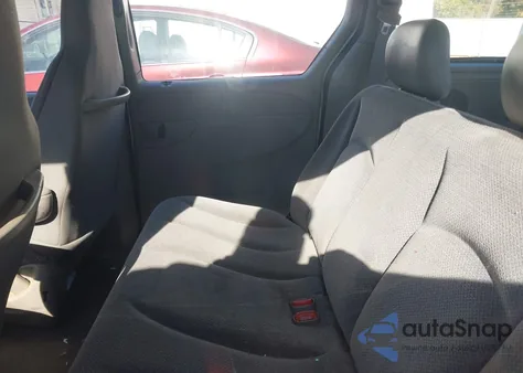 2002 Chrysler Voyager из США, поврежденный, VIN 1C4GJ25BX2B552565